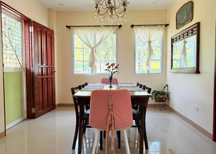 Lovenista Exclusive! Rent Entire Place Alegria